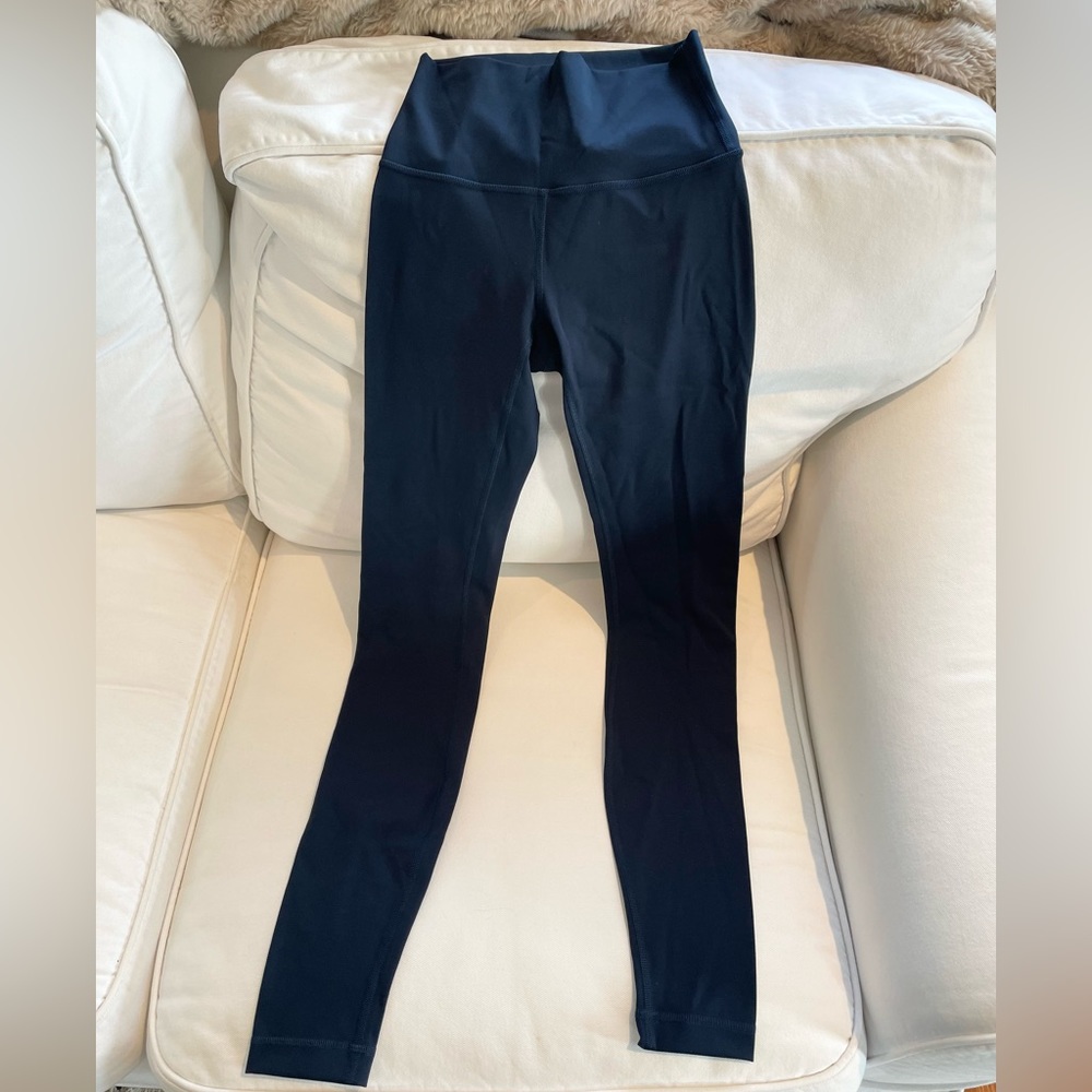 Lululemon Wunder Train high waisted 28 in Navy Blue